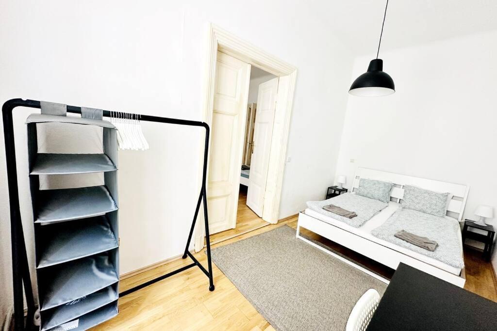 Best Location - Cozy City Centre Apartment Вена Экстерьер фото