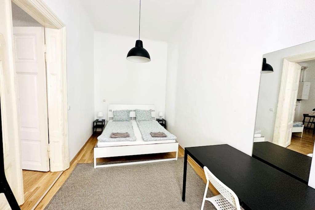 Best Location - Cozy City Centre Apartment Вена Экстерьер фото